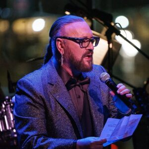 Read more about the article Σαν σήμερα 28 Οκτωβρίου του 1953 γεννήθηκε ο Desmond Child